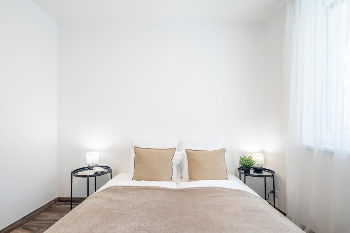 Appartement Balcony - Easy Parking - Comfy *