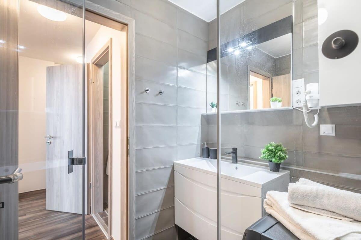 Balcony - Easy Parking - Comfy Appartement Boedapest